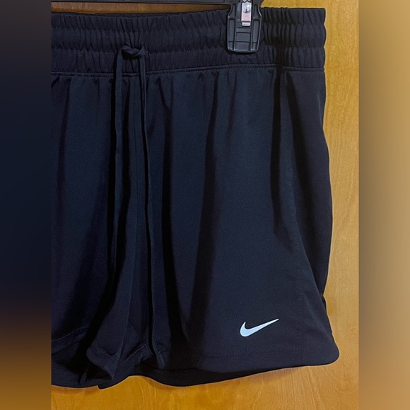Nike Women's Large Black Running Shorts with Drawstring - Picture 7 of 11